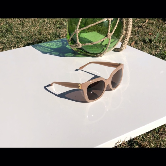 Tory Burch Accessories - TORY BURCH SUNGLASSES